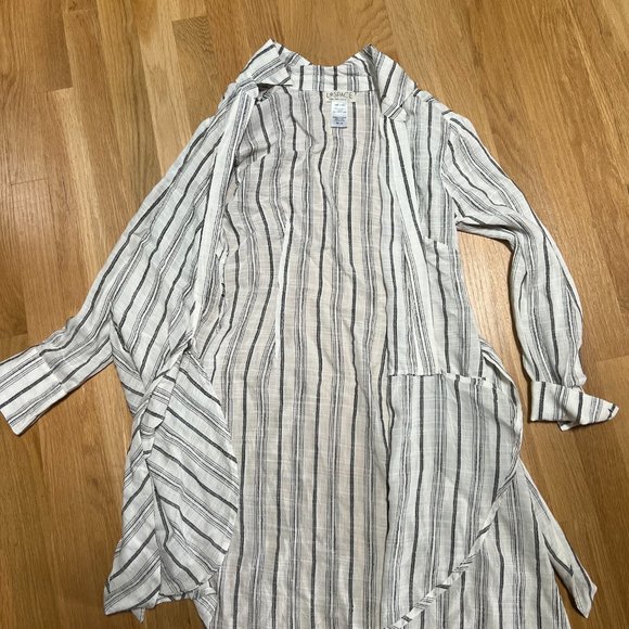 L*SPACE  Daydream Tunic Color: Summer Nights XS - Picture 3 of 3